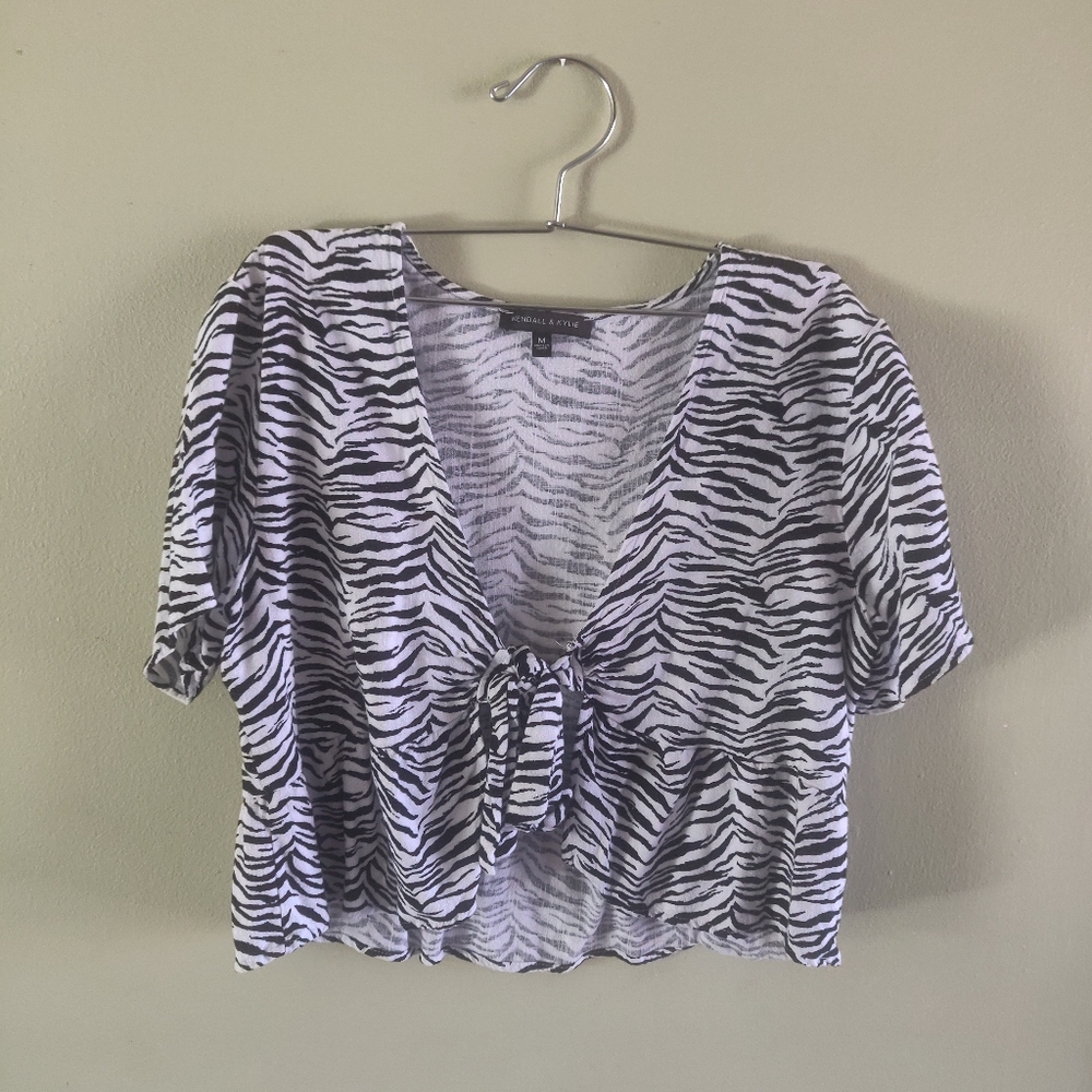 Kendall + Kylie crop top